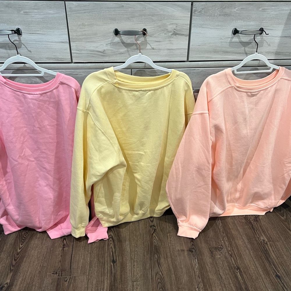 Oversized Beach Sweatshirt Bundle - image 3